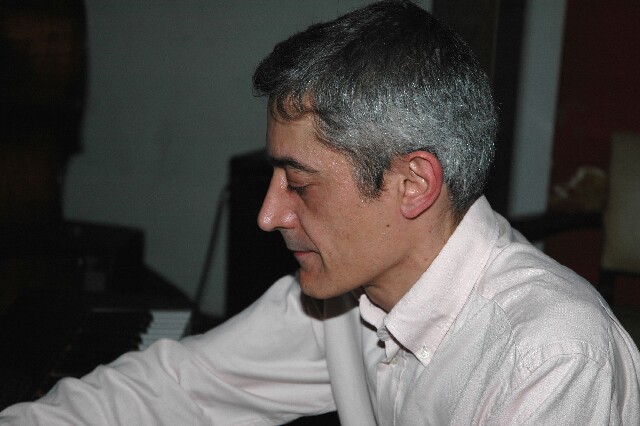 min 2006 12 05 latino 070